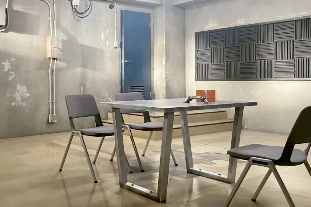 TBS系列ドラマ『DOPE　麻薬取締部特捜課』に美術協力