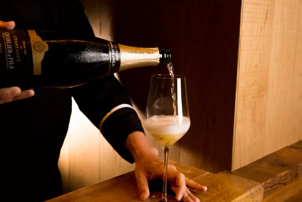 アルチザンアパートメント赤坂 プレミアム横丁