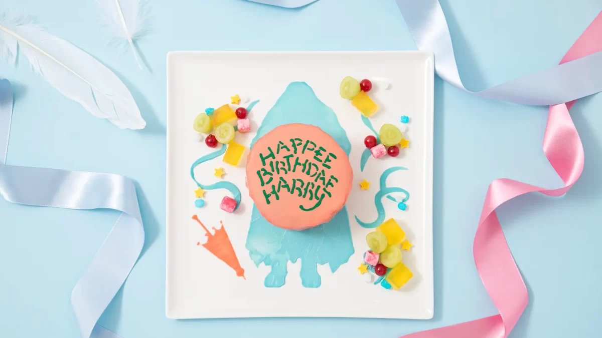 2025年7月31日はハリー・ポッターの誕生日！“あのバースデーケーキ”モチーフグッズのコレクション、LINE公式着せ替えも配信開始