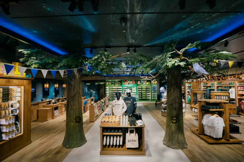 日本初の旗艦店「ハリー・ポッター ショップ 原宿」