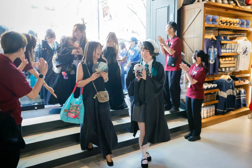 日本初の旗艦店「ハリー・ポッター ショップ 原宿」グランドオープン
