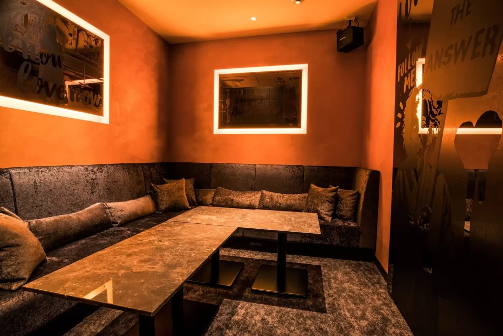 “山積みピザ”に“変わり種ローデッドポテト”