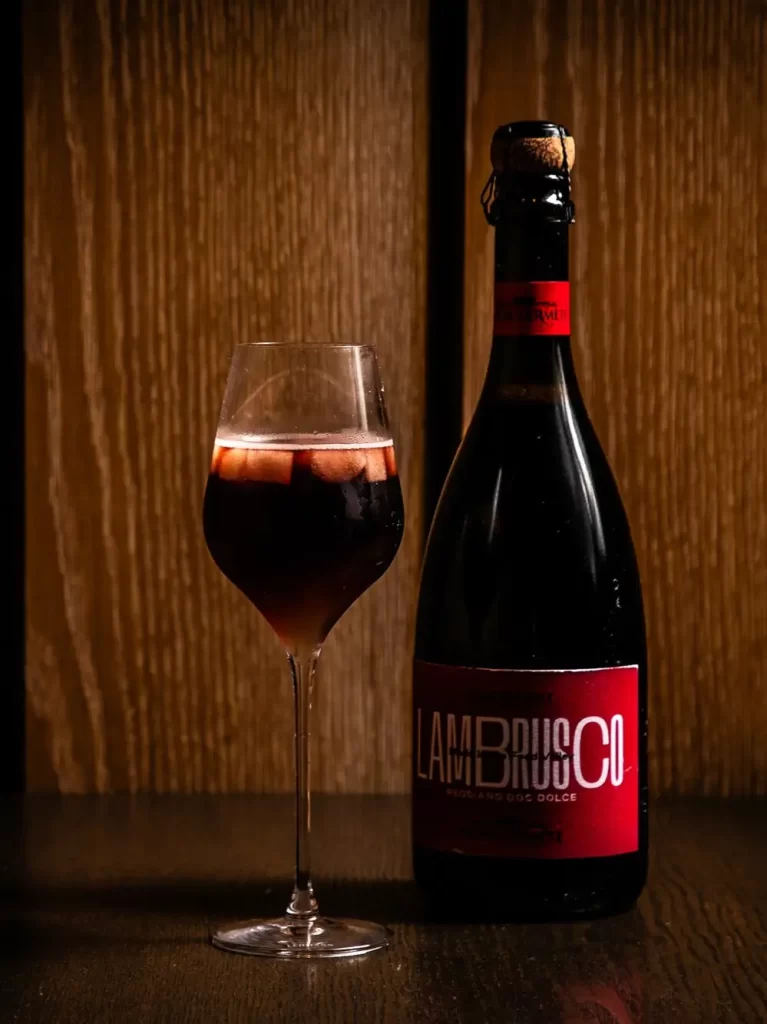 “山積みピザ”に“変わり種ローデッドポテト”