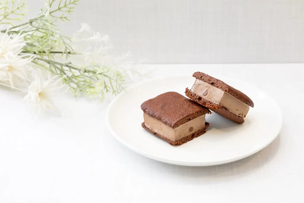 セブンプレミアム 生チョコブラウニーサンド