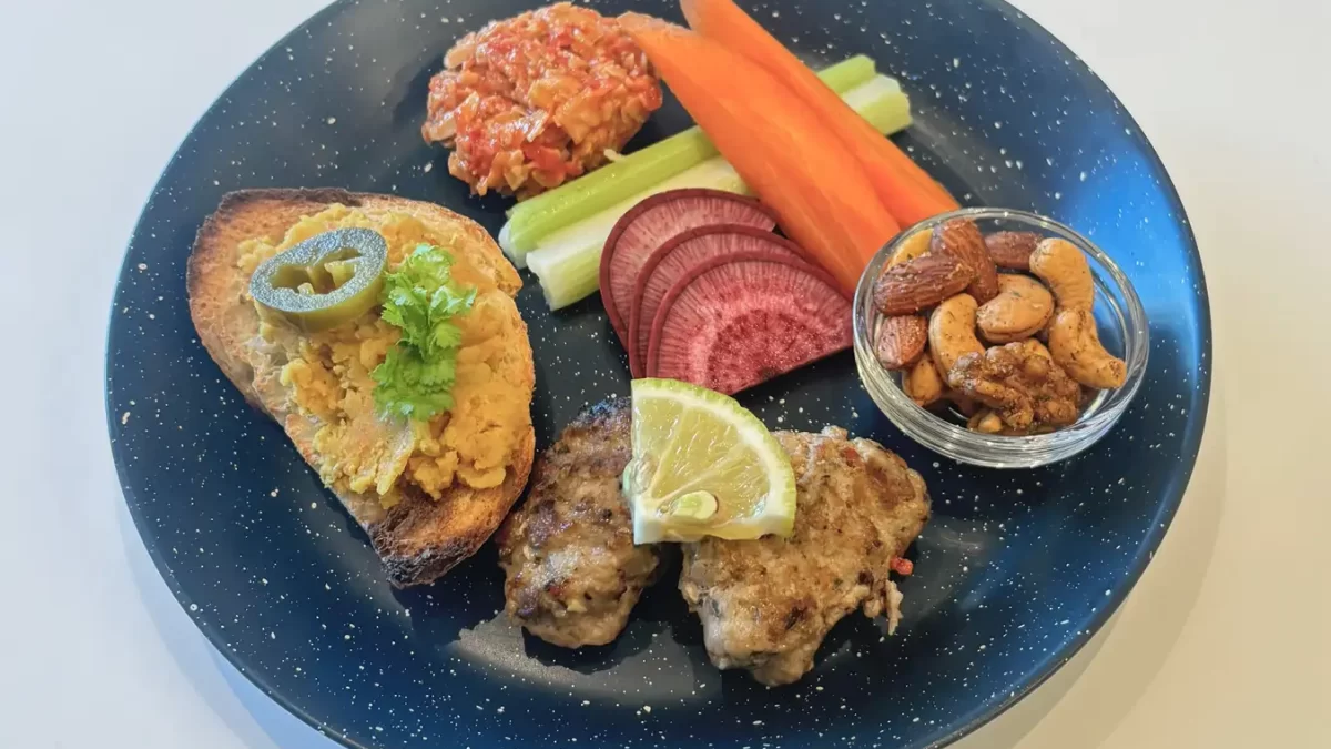 【東京ミッドタウン】11月14日〜イルミネーションを楽しめるドリンク付きのプレートセットがスタート！