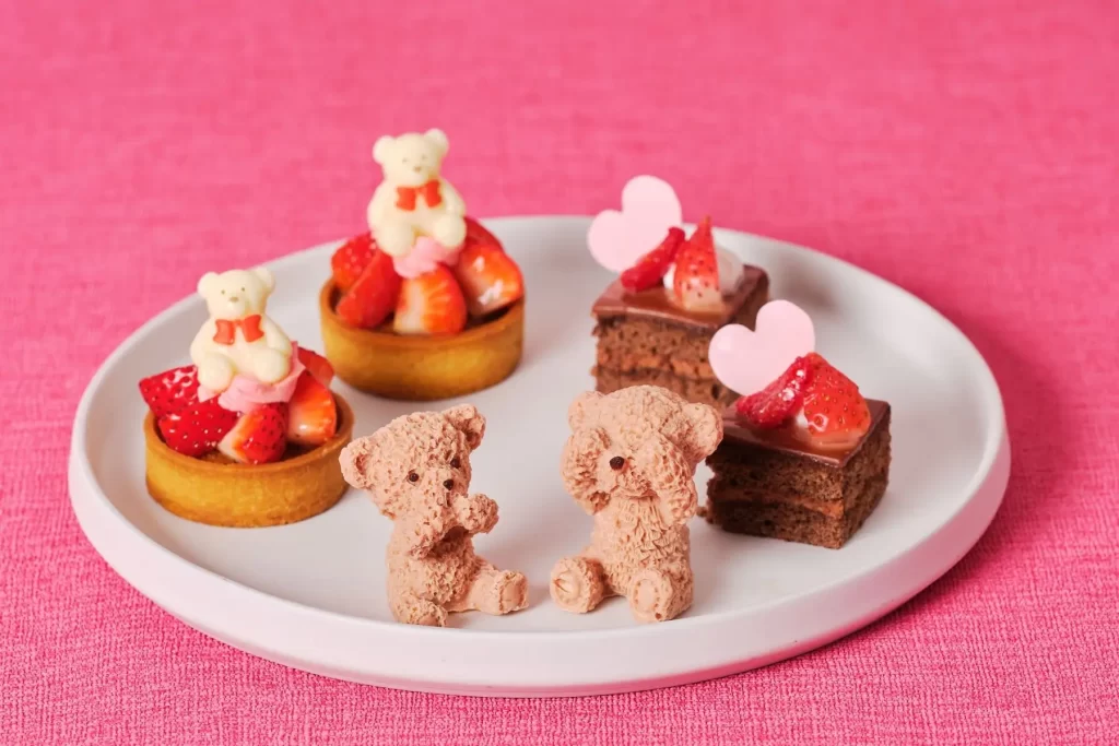 『いちごとスウィートベアのアフタヌーンティー』