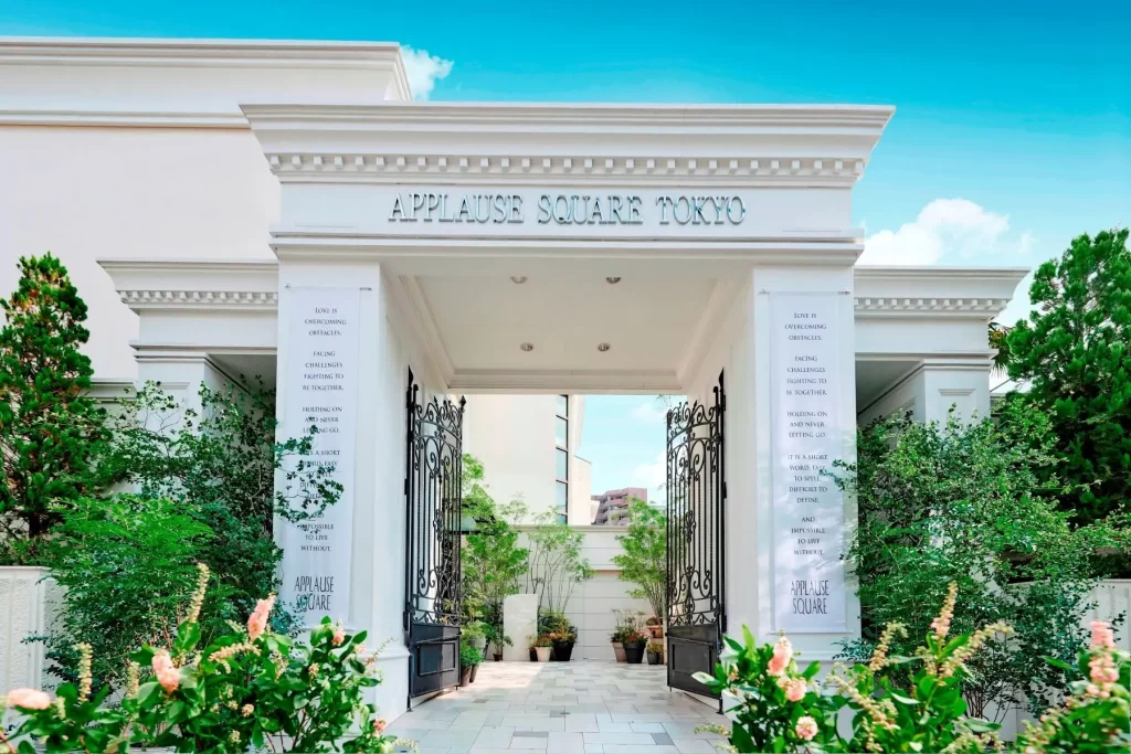 『いちごとスウィートベアのアフタヌーンティー』