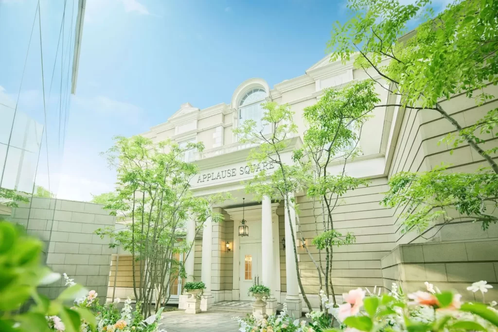 『いちごとスウィートベアのアフタヌーンティー』