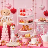 【赤坂アプローズスクエア迎賓館】旬のいちごが主役！愛らしさ溢れるテディベア尽くしのとびきりキュートなスイーツ『いちごとスウィートベアのアフタヌーンティー』