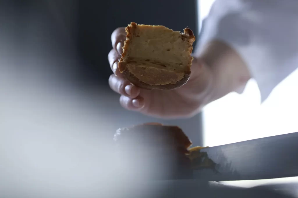 TBS「リブート」鈴木亮平 演じるパティシエがつくるスイーツ3種を限定発売