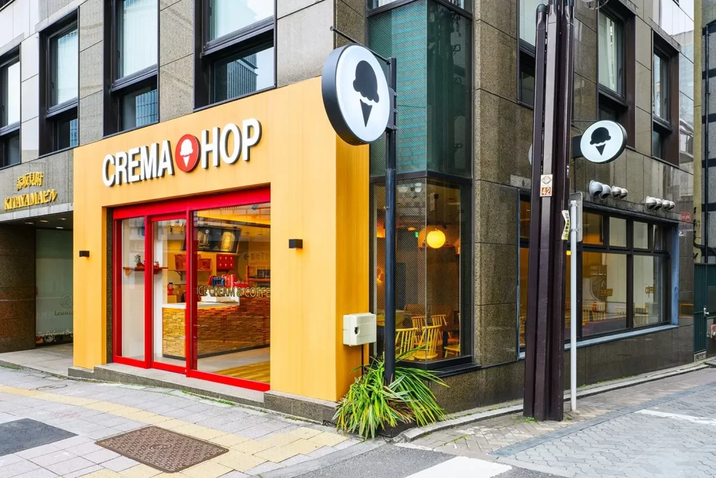 CREMAHOP　全店でアイスクリーム無料提供