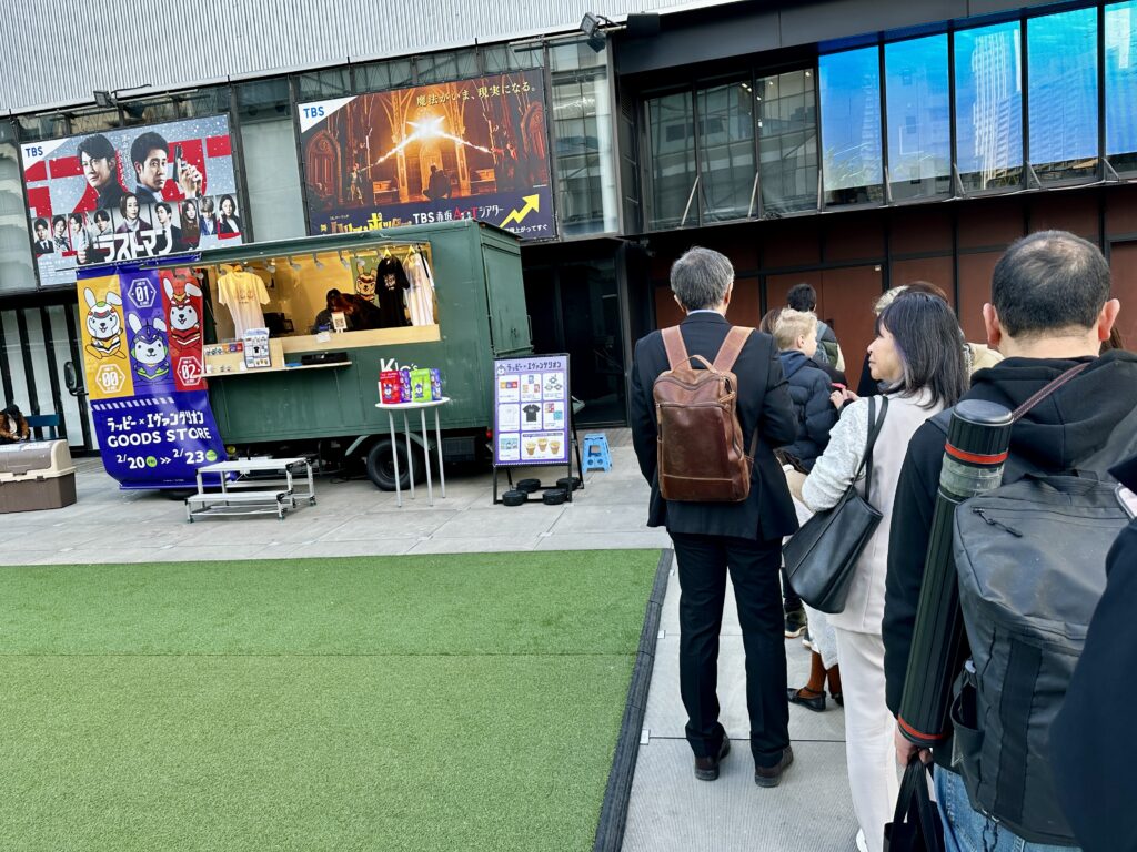 赤坂サカスに「ロンギヌスの槍」