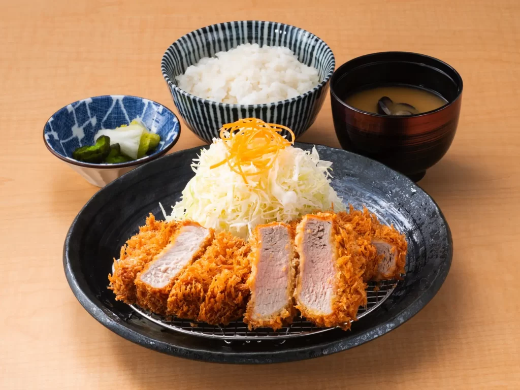 とんかつ神楽坂さくら「大麦仕上三元豚」